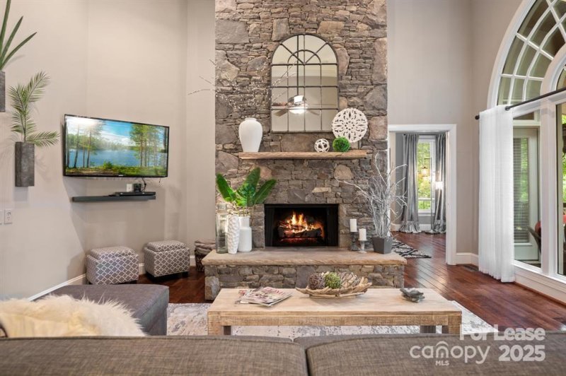 Property image 4 of 16308 Autumn Creek Court in Riverpointe, Charlotte, NC 28278