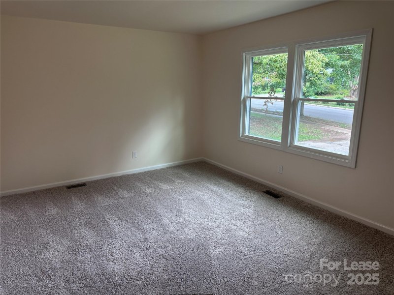 Property image 3 of 518 Echodale Drive in Yorkmount, Charlotte, NC 28217