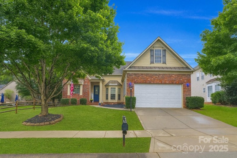 Prescot, Waxhaw Community