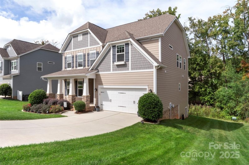 Property image 3 of 3214 Woodlands Creek Drive in Woodlands Creek, Monroe, NC 28110
