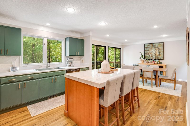 Property image 4 of 25 Lovebird Lane in Ashebrook Estates, Candler, NC 28715