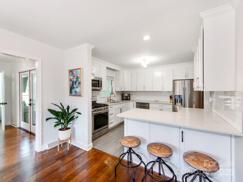 Property image 4 at 5226 Milford Road, Charlotte, NC 28210