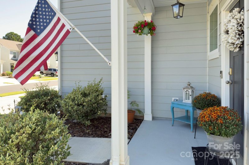 Property image 3 of 4121 Steel Way in Blackstone Bay, Sherrills Ford, NC 28673