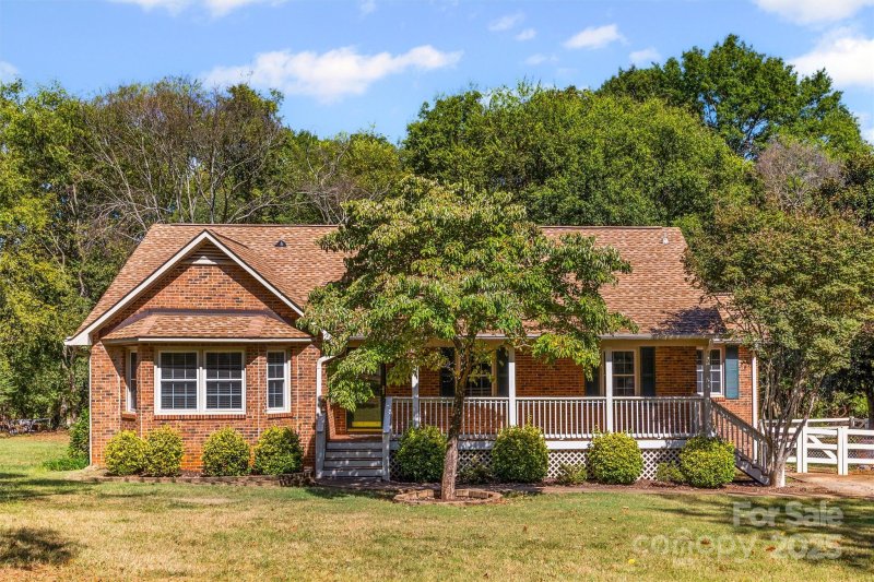 2335 Blossom Drive