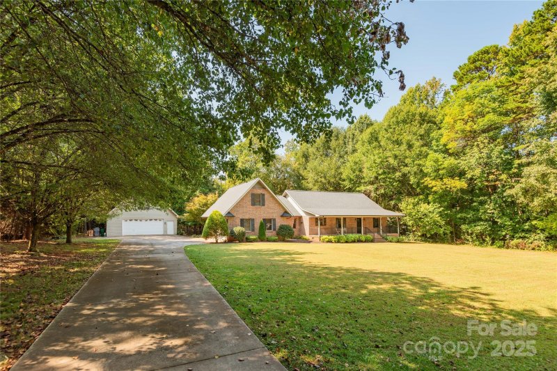 Property image 3 at 1607 Thompson Avenue, Charlotte, NC 28216