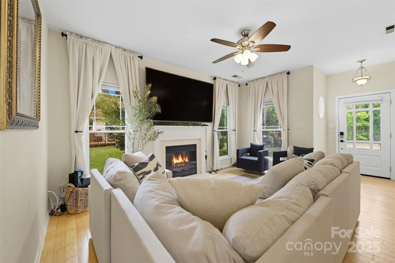 Property image 5 of 13308 Bolingbrook Lane in Yorkshire, Charlotte, NC 28273