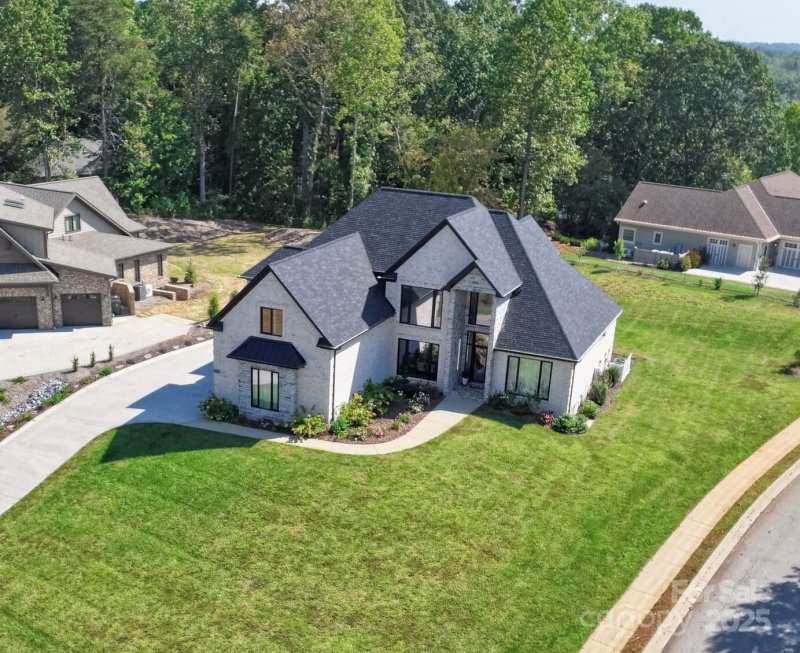Rock Barn, Conover Community