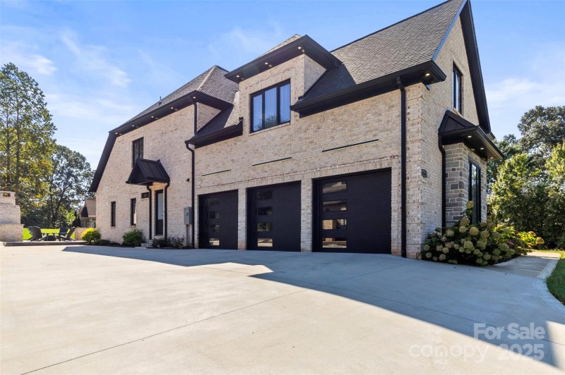 Property image 3 of 4066 Bob Jones Drive in Rock Barn, Conover, NC 28613