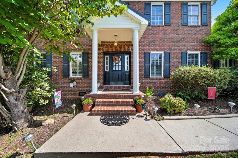 Property image 2 of 1106 38th Avenue in Woodwinds, Hickory, NC 28601