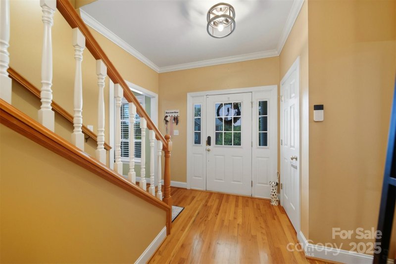 Property image 3 of 1106 38th Avenue in Woodwinds, Hickory, NC 28601