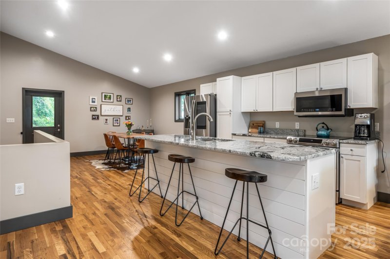 Property image 3 of 11 Alta Avenue in Oakley, Asheville, NC 28803