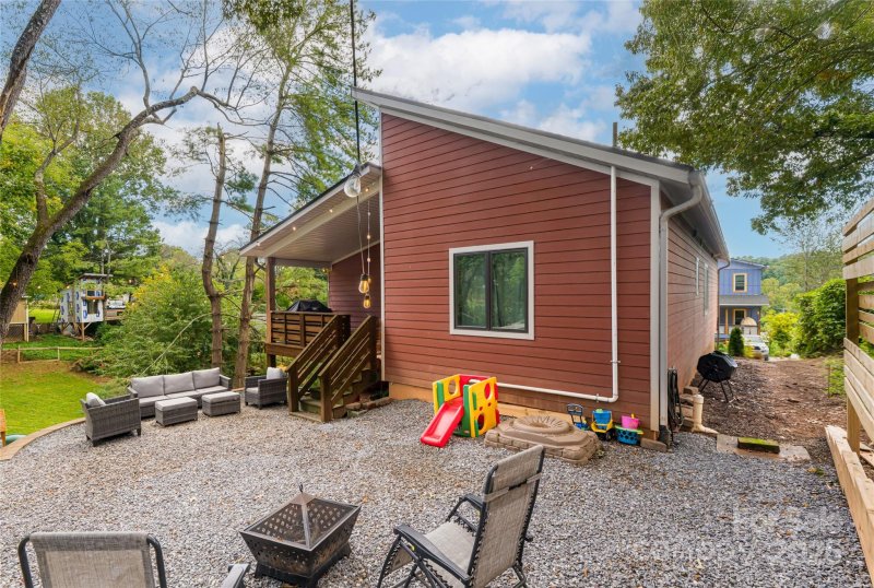 Property image 5 of 11 Alta Avenue in Oakley, Asheville, NC 28803