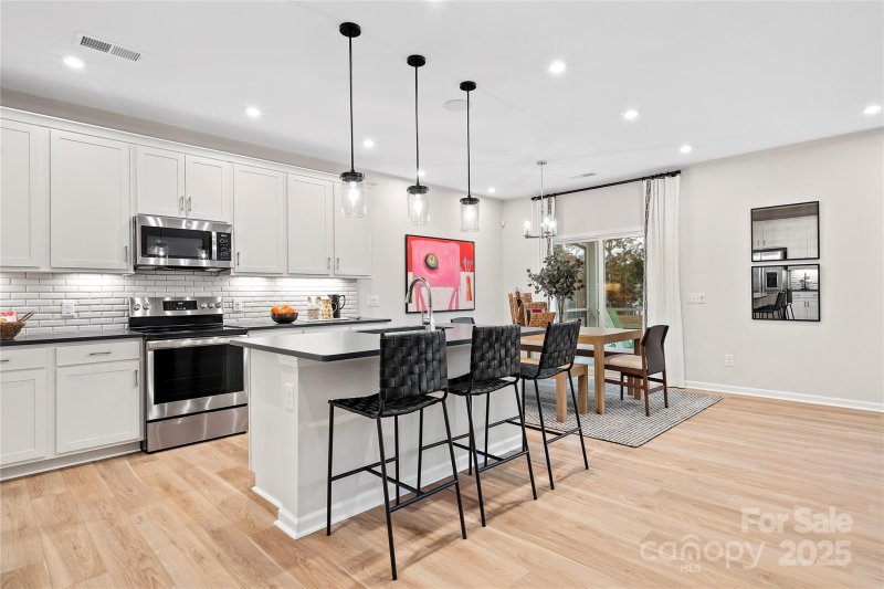 Property image 3 of 8234 Franklin Trail Street in Alton Creek, Mint Hill, NC 28227