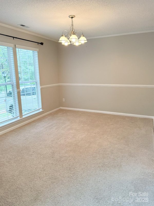 Property image 3 of 10630 Northwoods Forest Drive in Northwoods, Charlotte, NC 28214