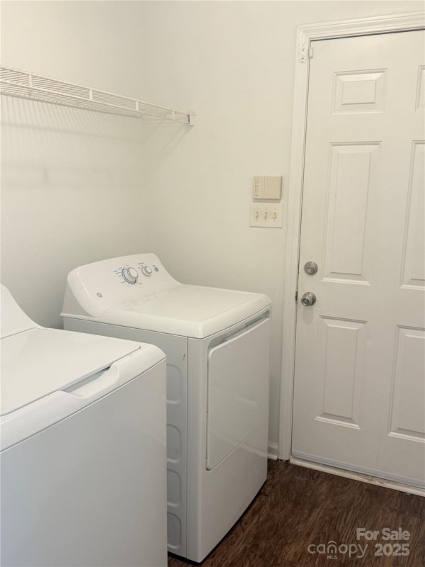 Property image 4 of 10630 Northwoods Forest Drive in Northwoods, Charlotte, NC 28214