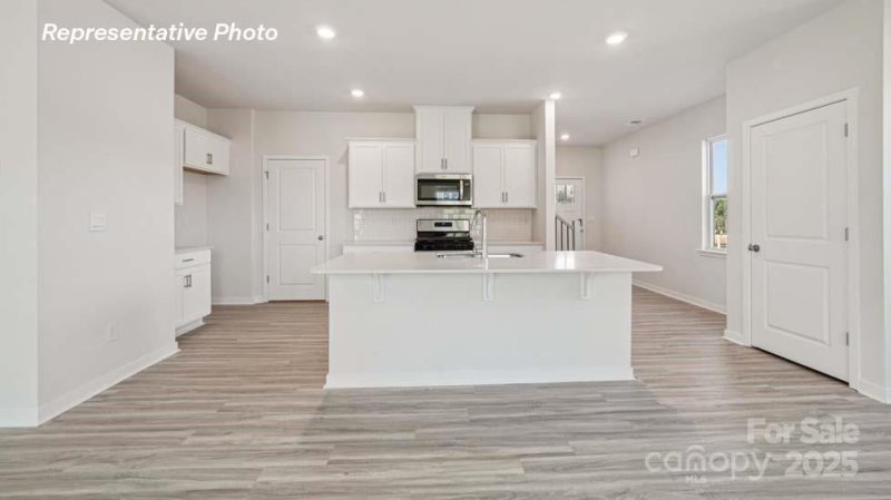 Property image 5 of 937 Two Brothers Lane in Fergus Crossing, York, SC 29745
