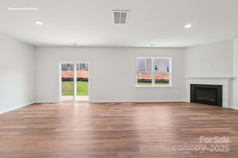 Property image 4 of 951 Two Brothers Lane in Fergus Crossing, York, SC 29745