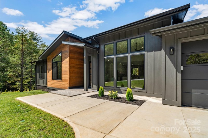 Property image 3 of 4 Tremorra Trail in Moores Valley, Leicester, NC 28748