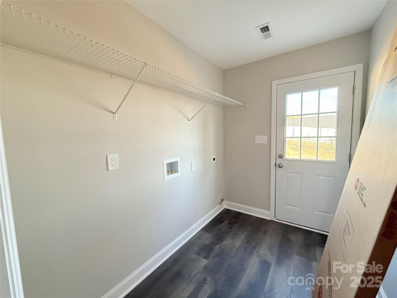 Property image 5 of 3347 Silver Fox Circle in Hunters Ridge, Lancaster, SC 29720