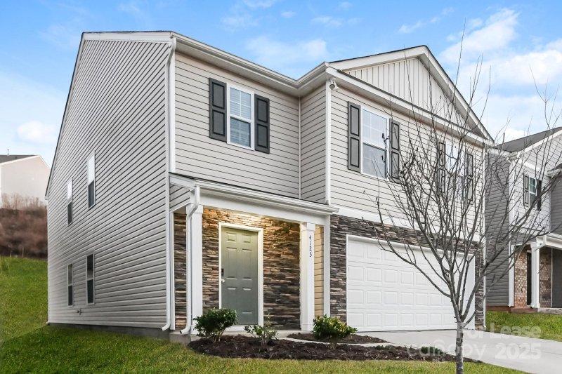 Property image 2 of 4123 Long Arrow Drive in Hallstead, Concord, NC 28025