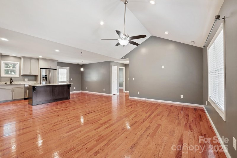 Property image 4 of 2301 Saratoga Run in Belmont, Morganton, NC 28655