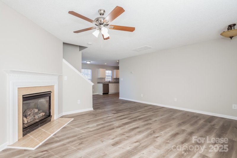 Property image 4 of 6918 Karnak Court in Glenhaven, Charlotte, NC 28216