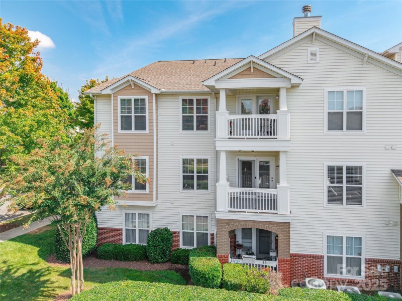 9145 Mcdowell Creek Court