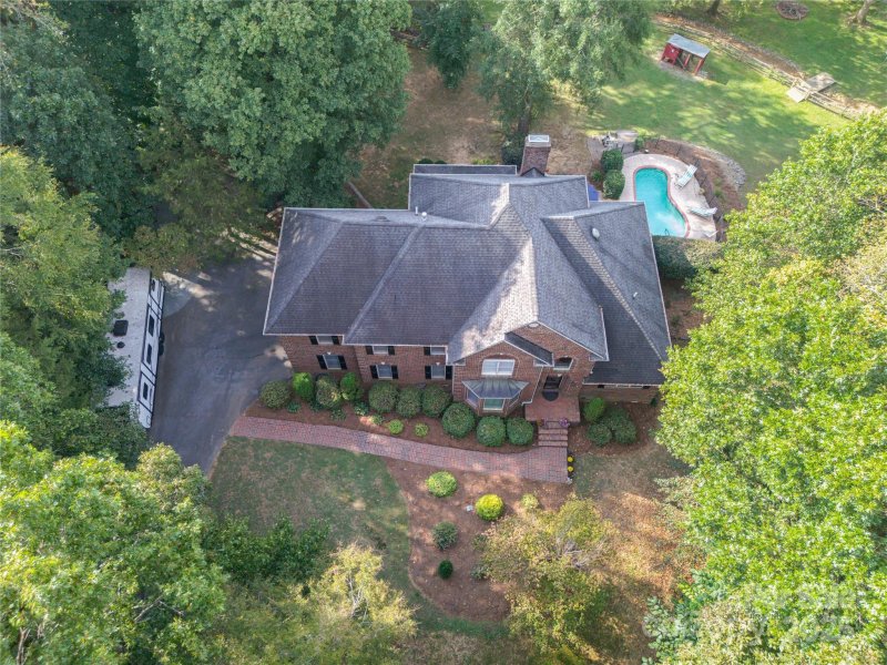 Property image 2 of 7165 Stirrup Court in Providence Woods South, Weddington, NC 28104