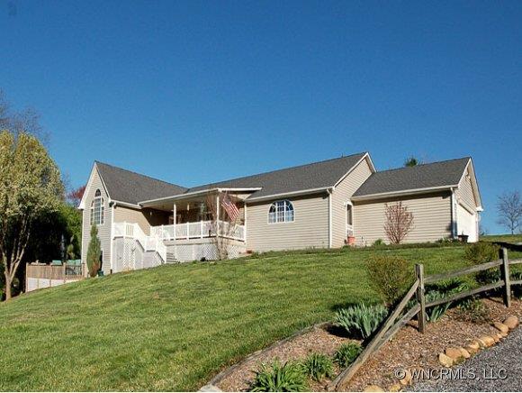 Property image 3 at 214 Meadow Run Ext, Asheville, NC 28806