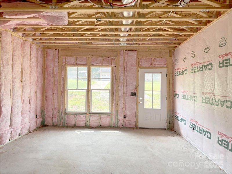 Property image 2 of 1084 Lyndsey Brook Court in Country Crossing, Lincolnton, NC 28092