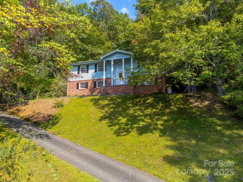 Property image 2 of 1168 North Country Club Drive in Forest Hills, Cullowhee, NC 28723