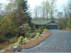 Property image 3 at 335 Viewcrest Drive, Hendersonville, NC 28739