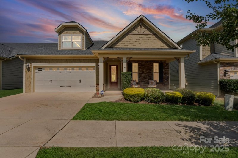 Property image 2 of 119 Martingale Avenue in Johnson Manor, Mooresville, NC 28115