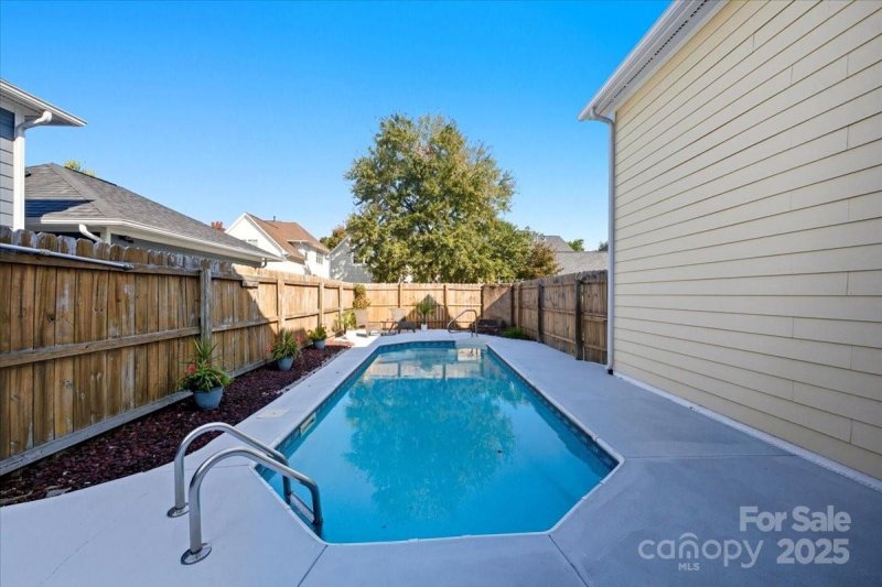 Property image 5 of 17005 Carlton Way Road in Greens At Birkdale Vill, Huntersville, NC 28078