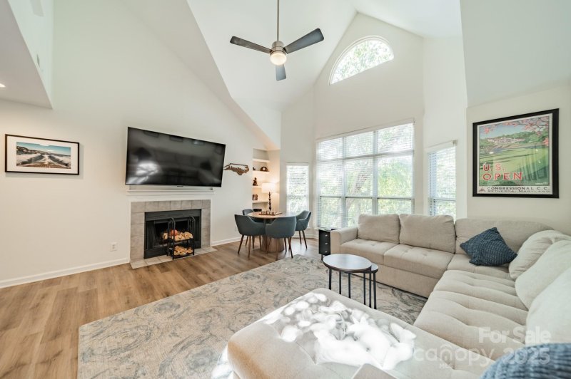 Property image 4 of 521 N Graham Street in The Fourth Ward Square, Charlotte, NC 28202