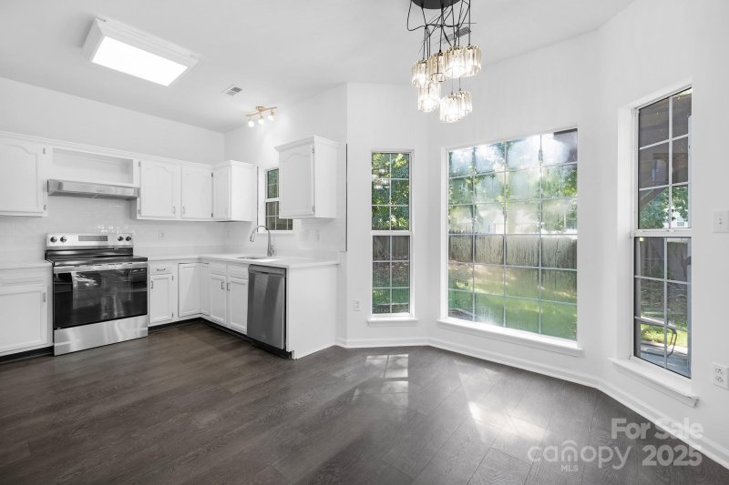 Property image 3 of 5118 Haybridge Road in Farmington, Charlotte, NC 28269