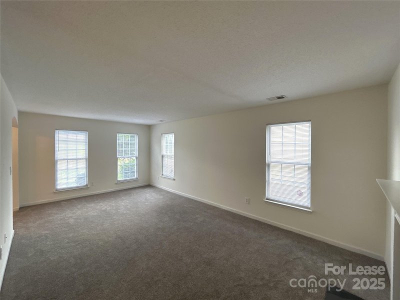 Property image 2 of 9806 Baxter Caldwell Drive in Faires Farm, Charlotte, NC 28213