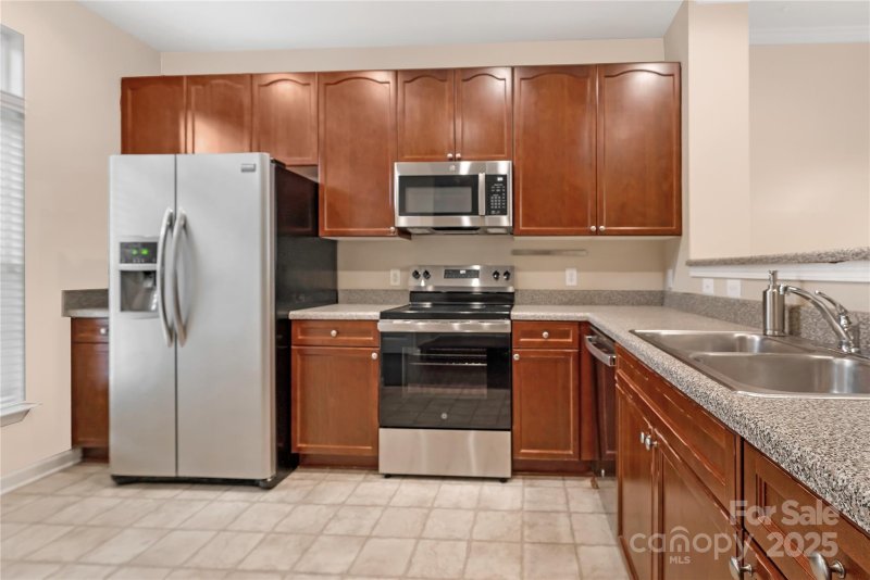 Property image 5 of 522 Jetton Street in Park at Davidson, Davidson, NC 28036