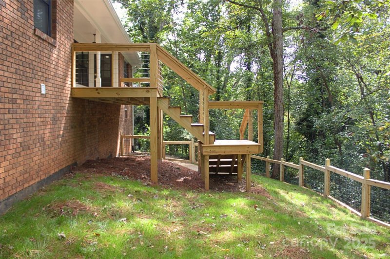 Property image 5 of 7 Angus Lane in Beverly Hills, Asheville, NC 28805