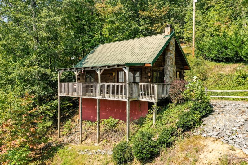 Property image 5 at 265 Hickory Nut Lane, Lake Lure, NC 28746