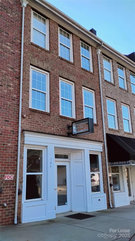 149 Market Place Avenue