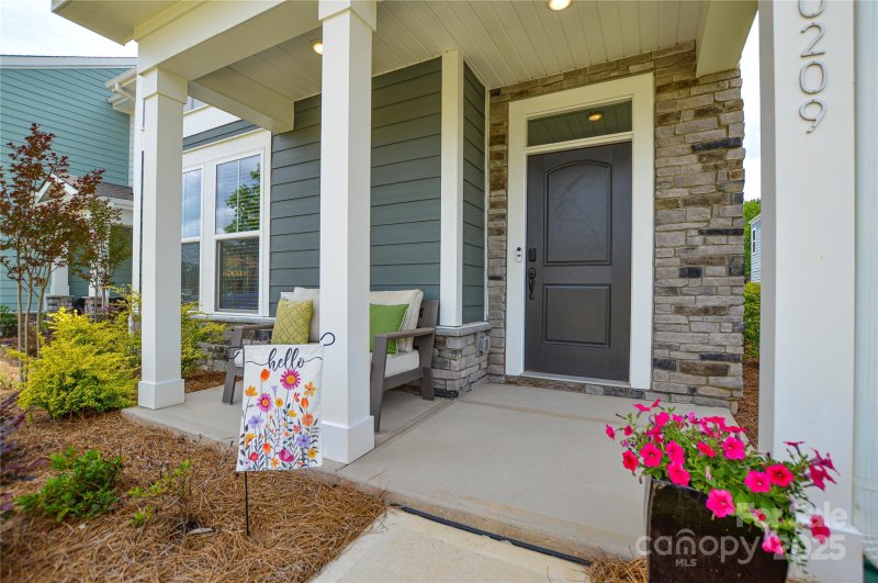 Property image 3 of 10209 Mamillion Drive in North Creek Village, Huntersville, NC 28078