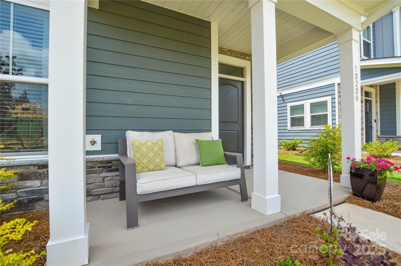 Property image 4 of 10209 Mamillion Drive in North Creek Village, Huntersville, NC 28078