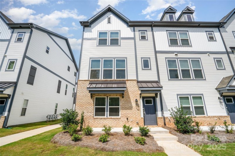 Property image 2 at 1617 Blanche Street, Charlotte, NC 28262