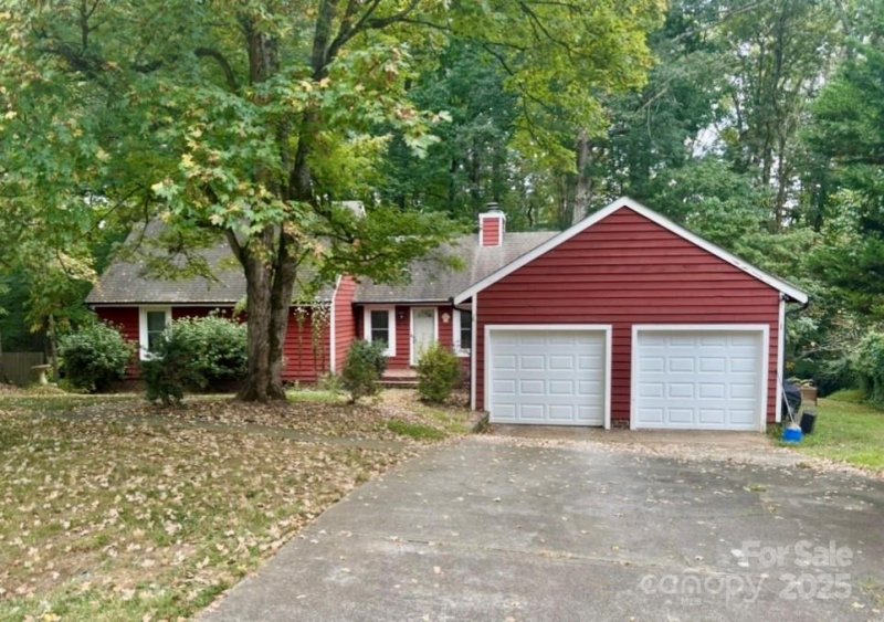 Carmel Ridge, Charlotte Community