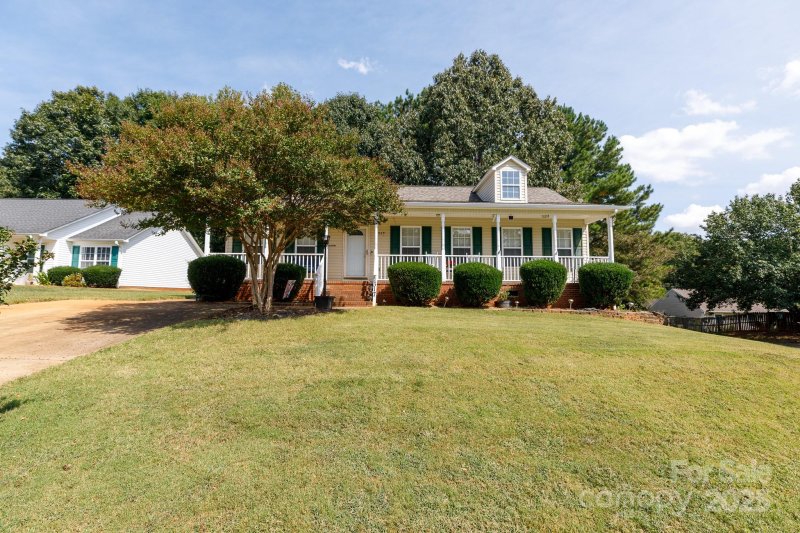 2317 Kestrel Drive