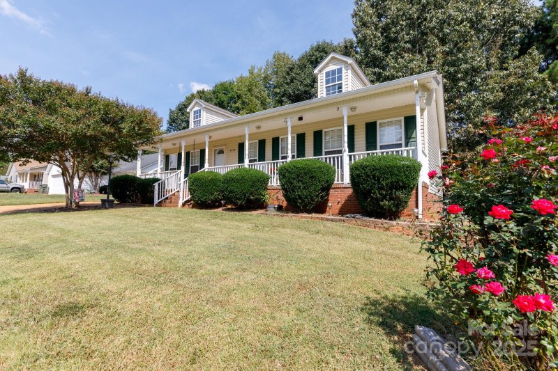 Property image 2 of 2317 Kestrel Drive in Barron Estates, Rock Hill, SC 29732
