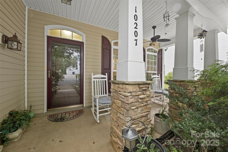 Property image 4 of 10207 Caldwell Depot Road in Caldwell Station, Cornelius, NC 28031