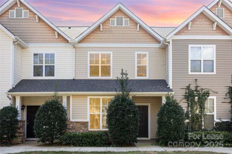 Property image 2 of 11331 Dundarrach Lane in Scots Hill, Charlotte, NC 28277