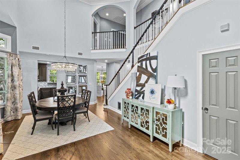 Property image 2 of 224 Wendover Heights Circle in Cotswold, Charlotte, NC 28211